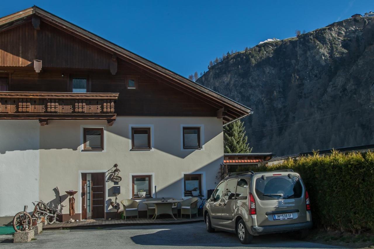 Haus Heimat & Appartement Huben  Buitenkant foto